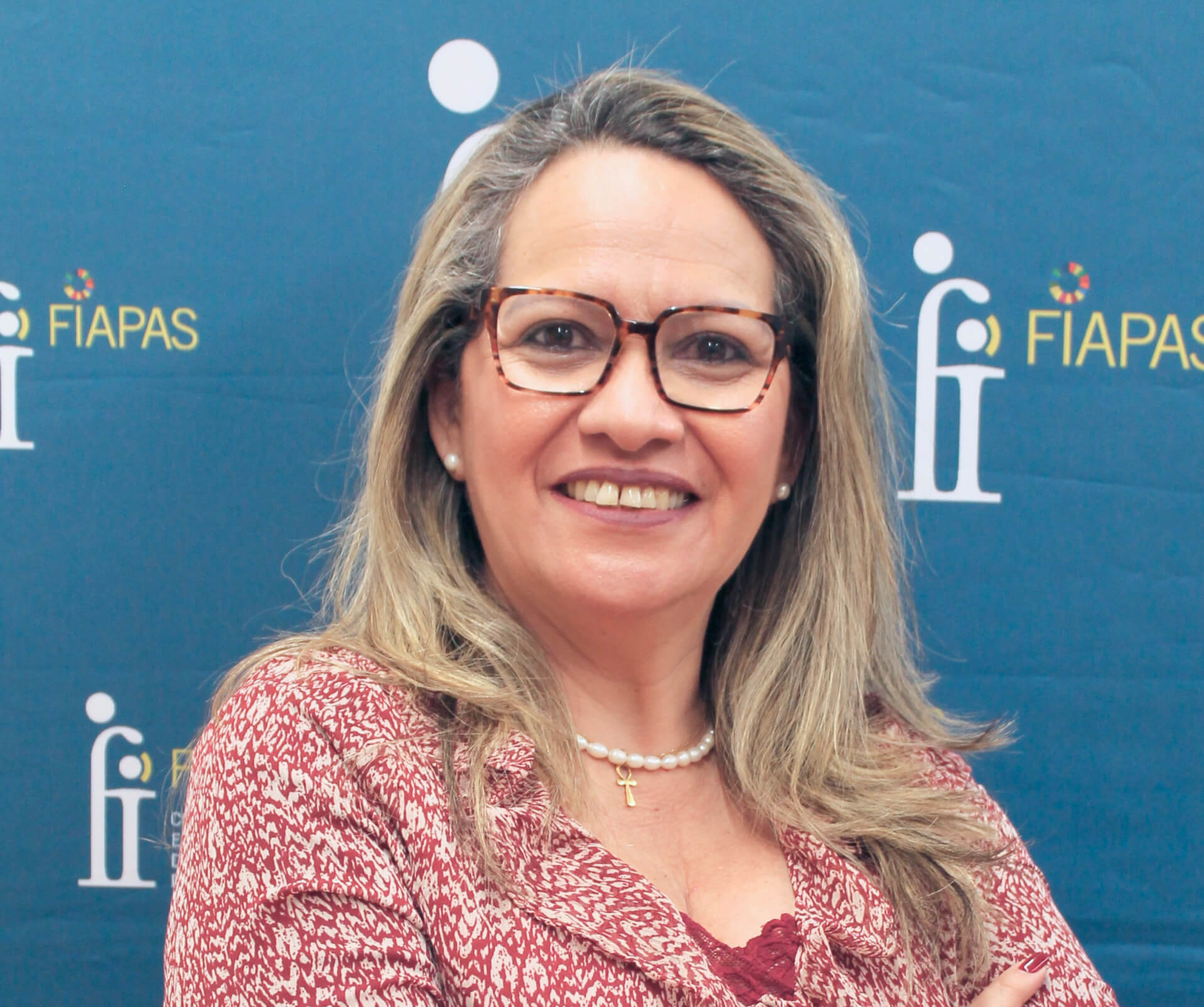 Fotografía primer plano de Martha Elena Cura<br />
